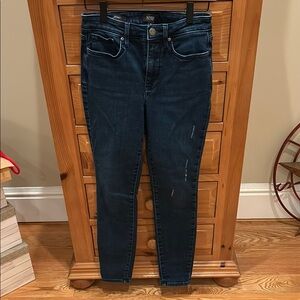 NYDJ Dark Wash AMI Skinny Jeans with LIFTXTUCK TECHNOLOGY.  Size 0 regular.